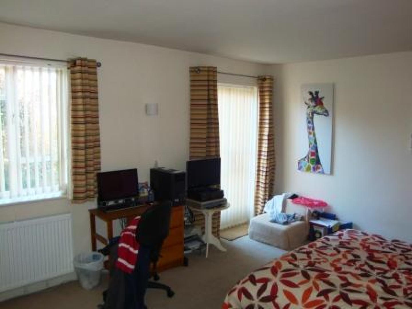 			1 Bedroom, 1 bath, 1 reception Flat			 Exeter Road, KILBURN/MAPESBURY
